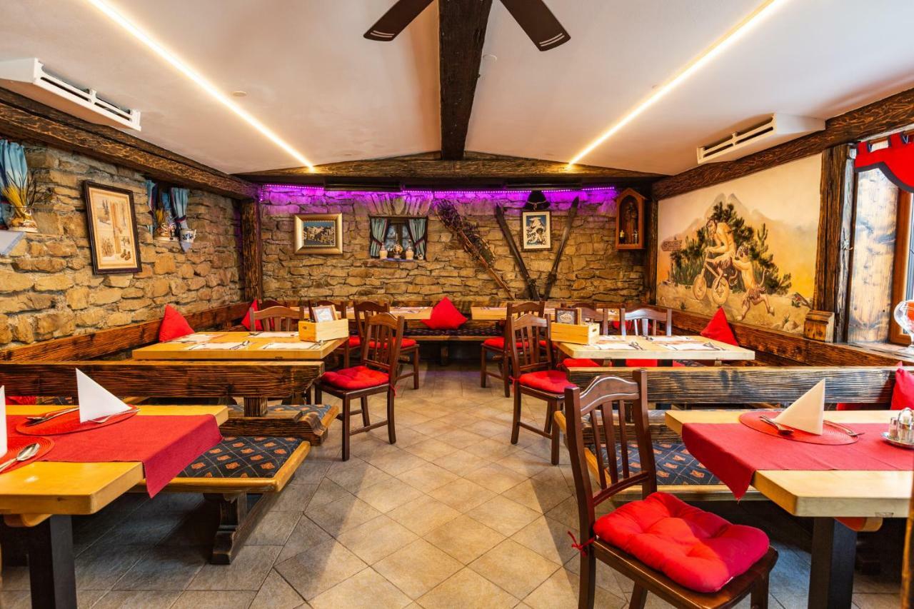 Party Hotel Taverne Obertauern Eksteriør billede