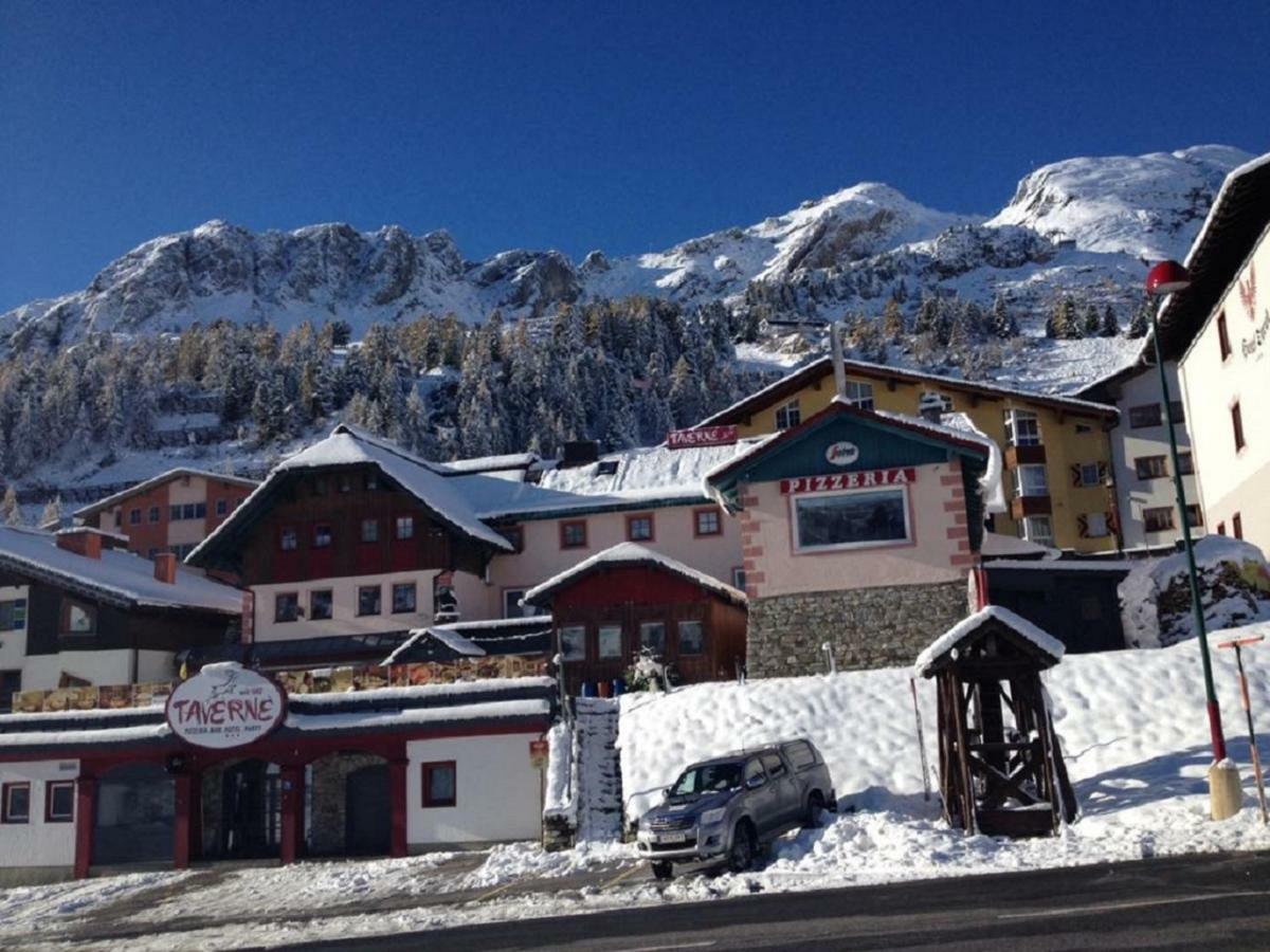 Party Hotel Taverne Obertauern Eksteriør billede